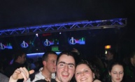 Uvođenje reda od strane sexy policajki u discotheque Magnus