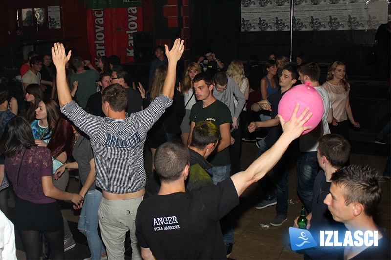 disko klub Uljanik-student parti