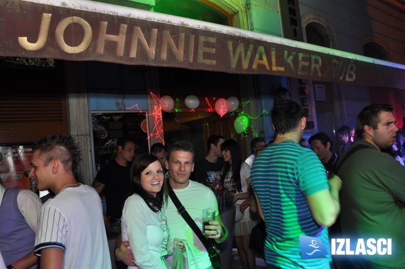 White Sensation and Black party @ Johnnie Walker Pub