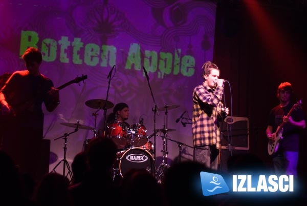 Zadnja večer tridesetog RiRocka u Stereo dvorani