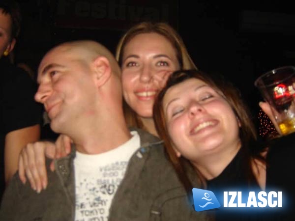 Nostalgični "Susret generacija" u klubu Uljanik oduševio sva godišta