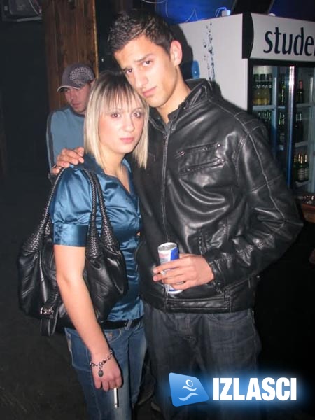 Zabava do jutra u Roxy klubu uz DJ Anesa