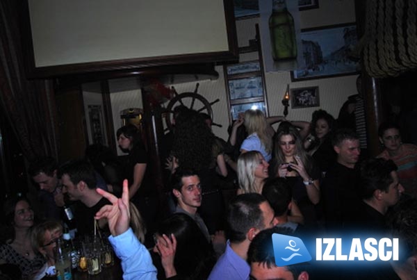 Đir po Rijeci dan nakon velikih događanja u gradu (Charlie bar, Teuta, Phanas pub)