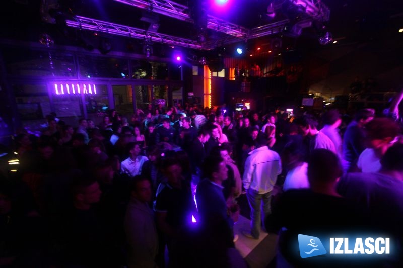 Garage ultra lounge plesao sa najpoznatijim "šetačem"