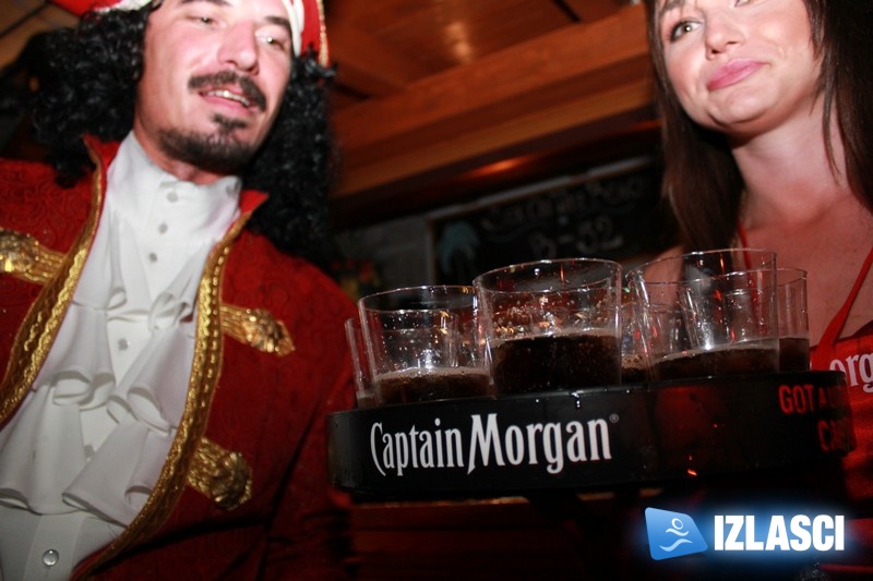 Žviždaljke se čuju, Captain Morgan je u Colosseumu!