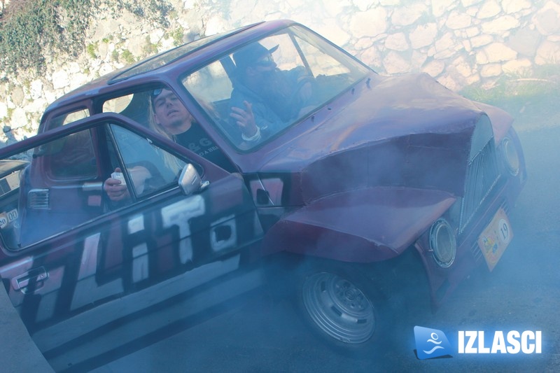 Jubilarni 20. Maškarani auto-rally Pariz Bakar