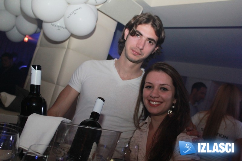 Sensation white pre-party u Clubu Boa