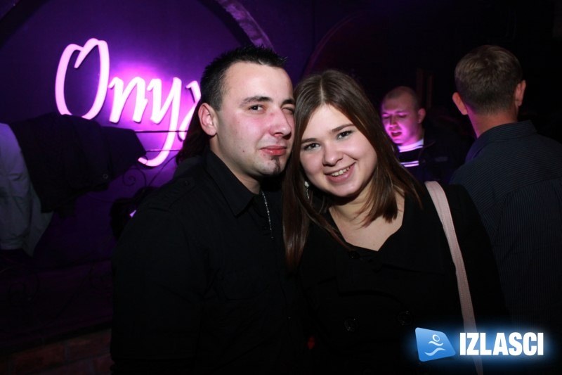 House hitovi tutnje Onyx Clubom