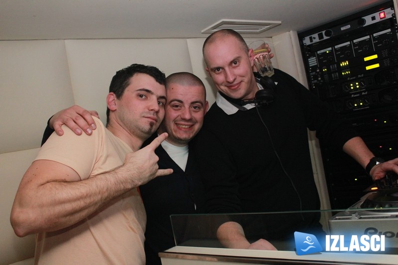 Pithna InDaHouse dobrim beatom užario Club Boa