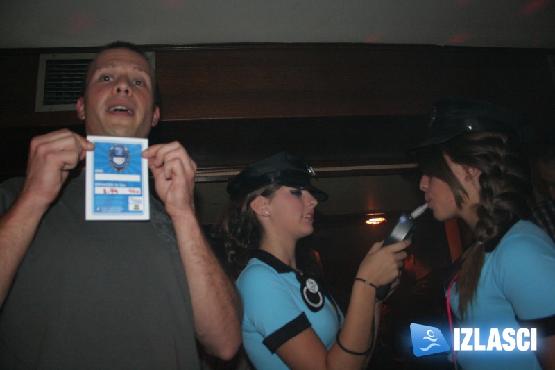 Plan Ballantines Angels opkolile Phanas pub