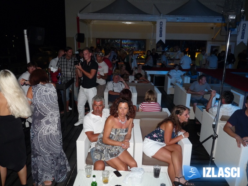 Kraljica Jadrana @ Escape lounge bar