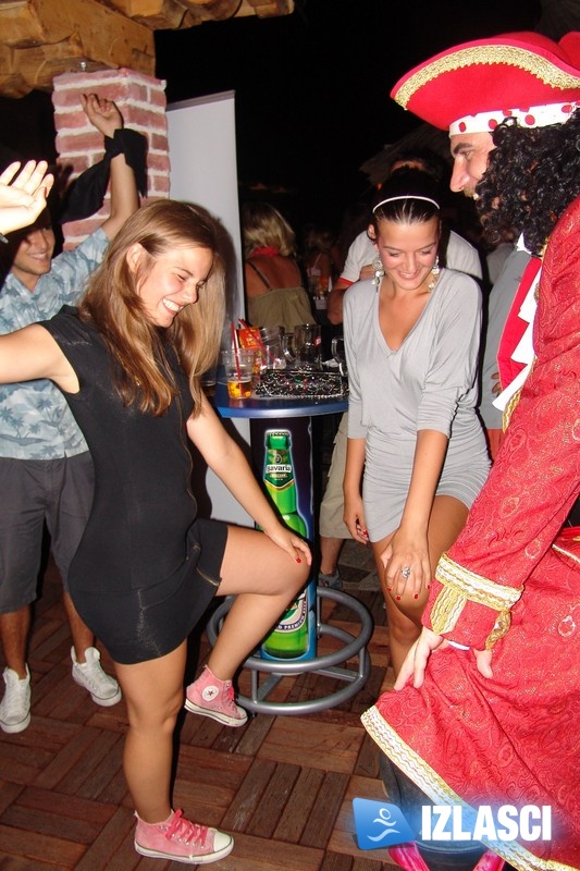 Captain Morgan party u Kaleta baru u Starigradu