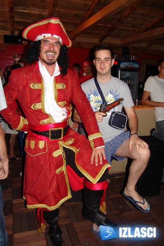 Captain Morgan party u Kaleta baru u Starigradu