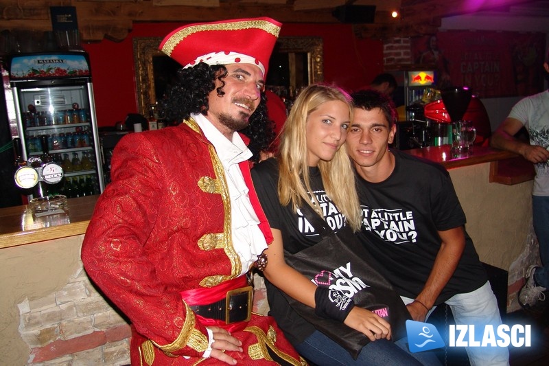 Captain Morgan party u Kaleta baru u Starigradu