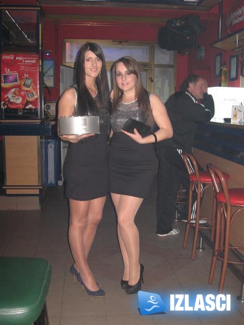 BRL (Badel rakije i likeri) party u caffe baru Azzuro, Sibinj