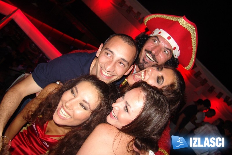 Gdje je Captain Morgan tu je party! Cocomo, Novalja
