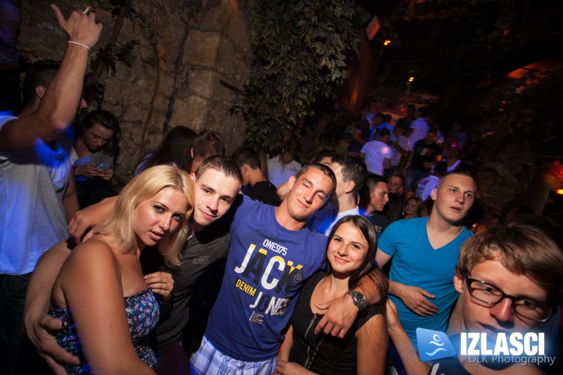 Balkan party susreo House ritmove u clubu Jungle na Krku