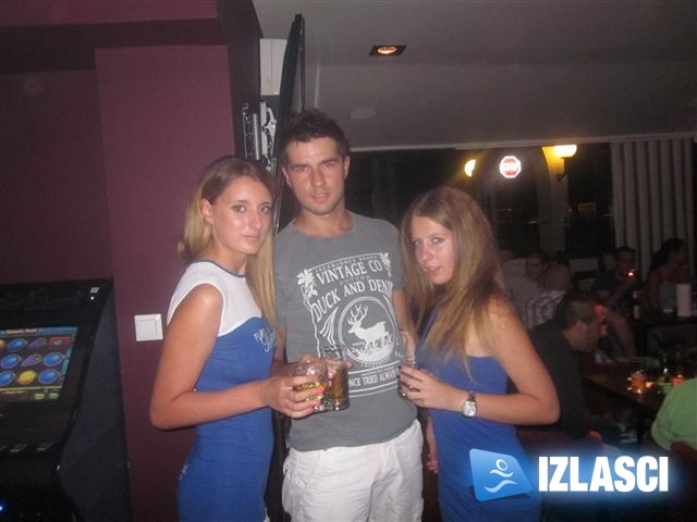 Ballantine's party @ Camel, Split