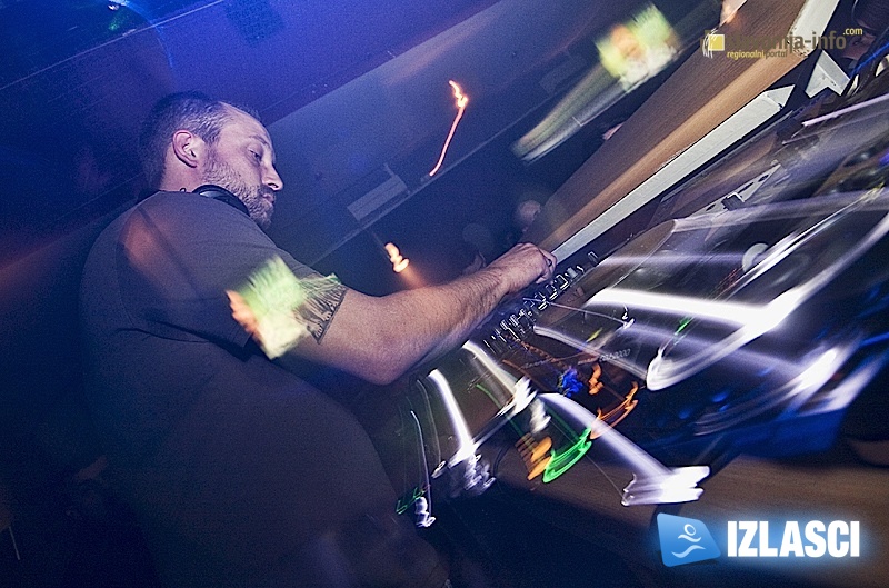 How could you guess, when you're only thinking of yourself? DJ Tomcraft u osiječkom Bastionu