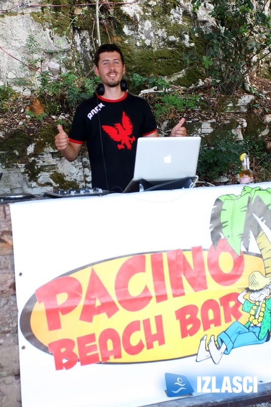 Beach bar Pacino