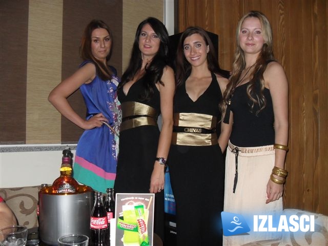 Chivas party @ Brand, Split