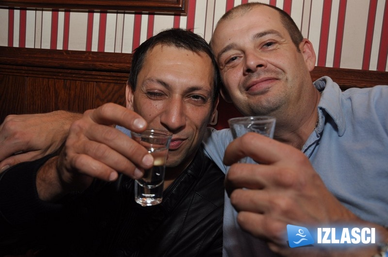 Veselo na Chivas partyju u Phanasu Veselo na Chivas partyju u Phanasu