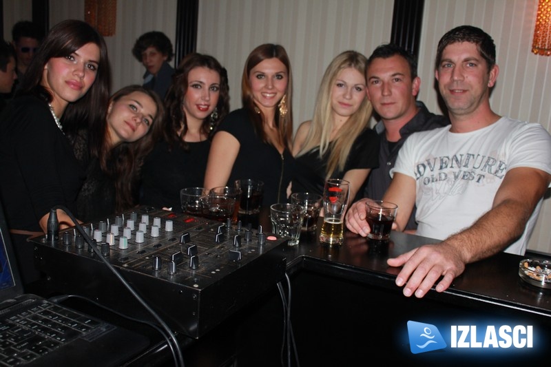 Johnnie Walker party u Pazinskoj kavani