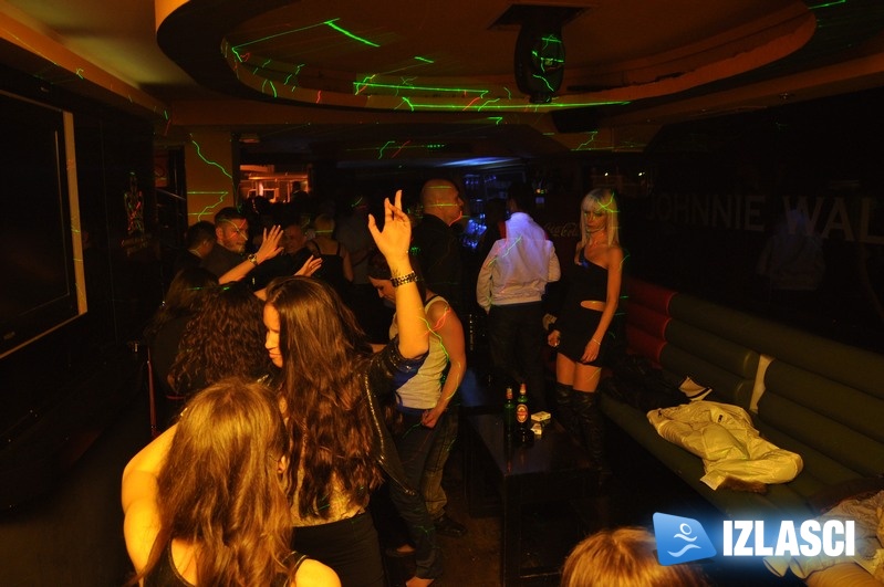 No Rozga! No Magazin! - Johnnie Walker Pub