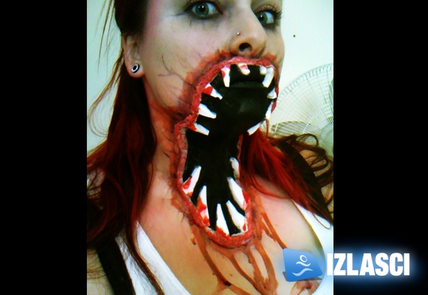 Odaberite svoju strašnu masku za Halloween 2012