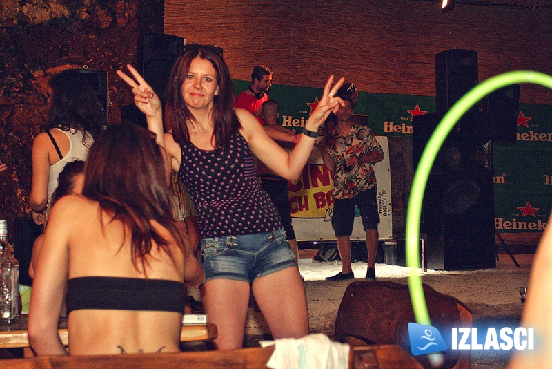 Beach bar Pacino Summer opening