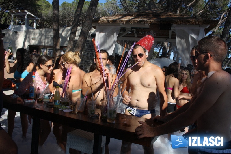 Pjena party @ Aqua bar, Biograd