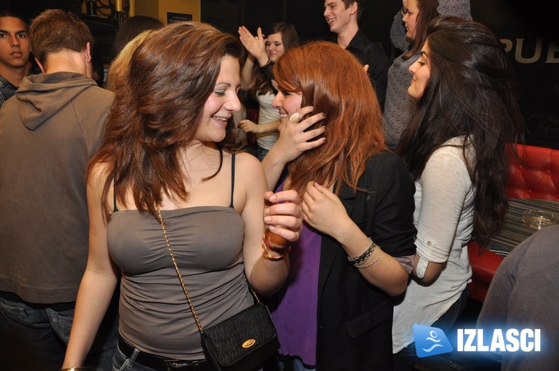 Subota u Johnnie Walker pubu