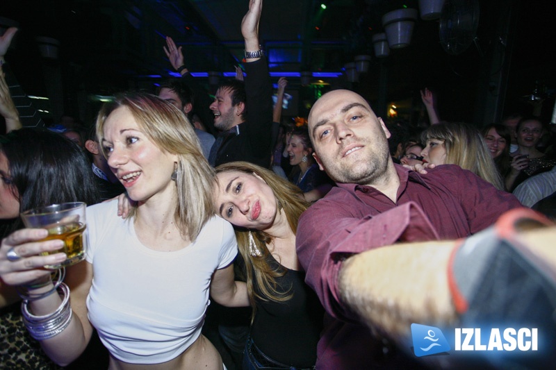Zagrebački Green Gold Club koncertom Nede Ukraden proslavio svoj prvi rođendan