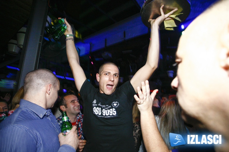 Zagrebački Green Gold Club koncertom Nede Ukraden proslavio svoj prvi rođendan Zagrebački Green Gold Club koncertom Nede Ukraden proslavio svoj prvi rođendan