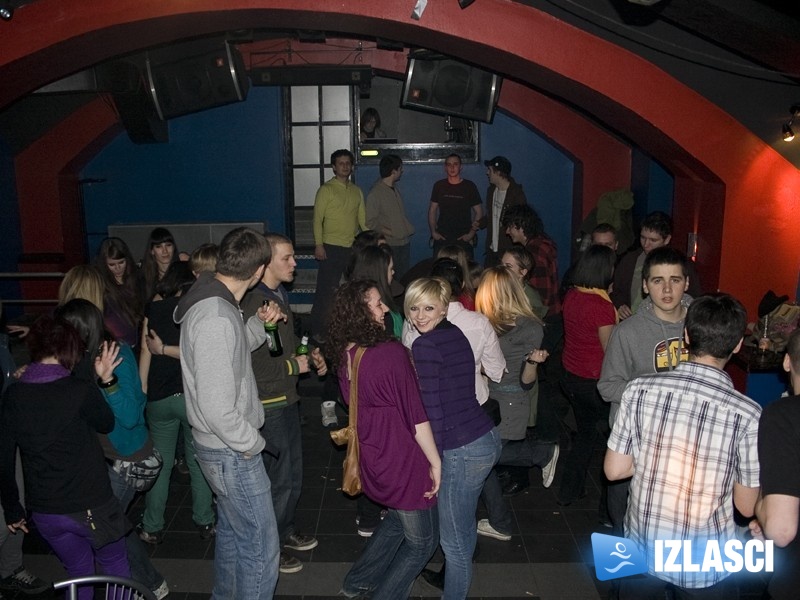 Reggae noć u šarenom Oxygenu