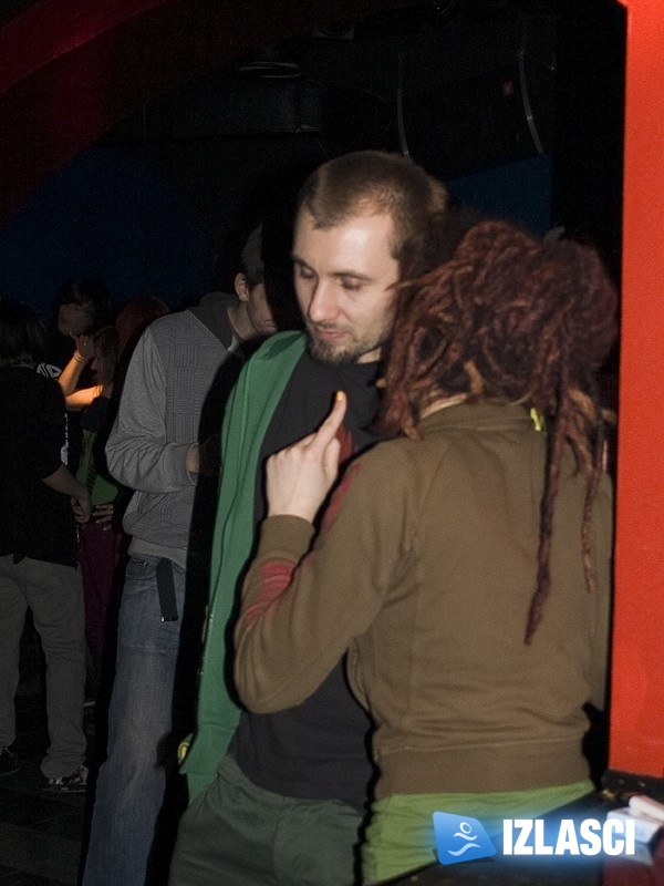 Reggae noć u šarenom Oxygenu