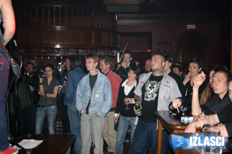 Rockerice iz Pleternice zapalile Mimozu