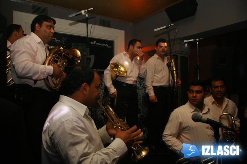 Trubači Orkestra Bojana Ristića vs. House by Dj Joe 2 Shine u Hemingway baru 