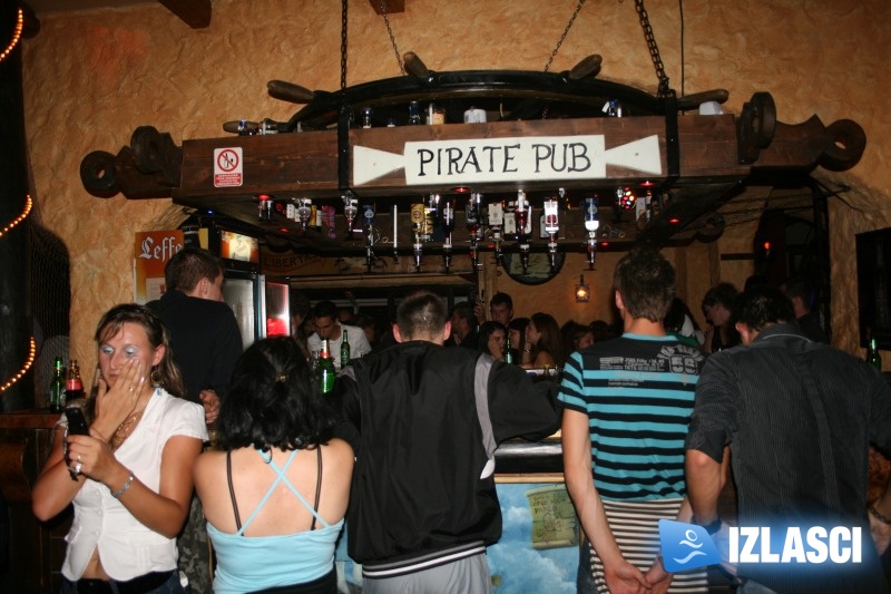 Otvorenje zimske sezone u Pirate pub-u uz grupu E.T.